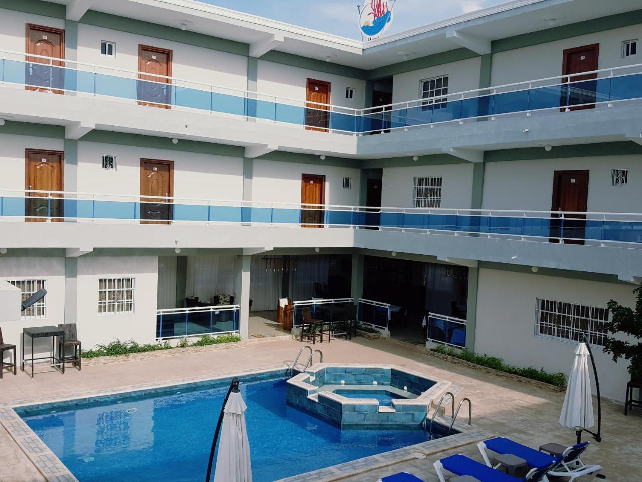 Alba Coral Hotel 佩德纳莱斯 外观 照片